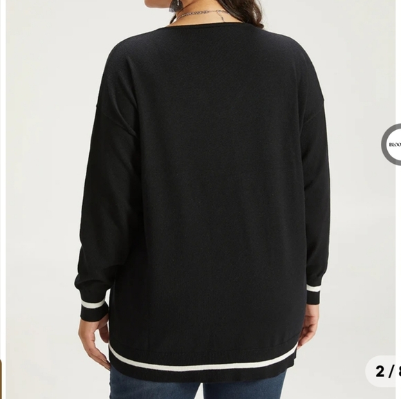 Bloomchic v-neck spider web sweater - Picture 2 of 9